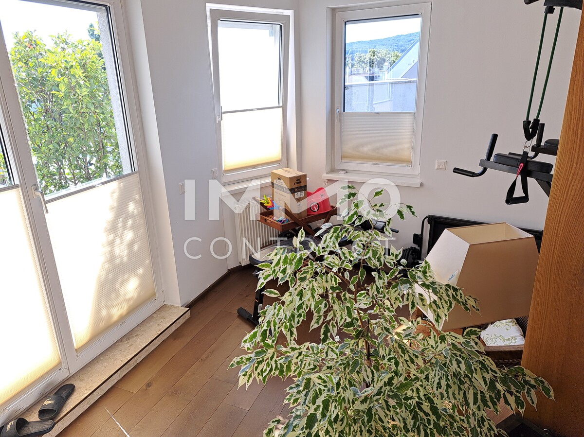 AUERGEWHNLICHE DACHGESCHOSSWOHNUNG mit XL- Terrasse und XL Garagenplatz- Topzustand- Top Preis in 1130 Wien ! /  / 1130 Wien / Bild 9