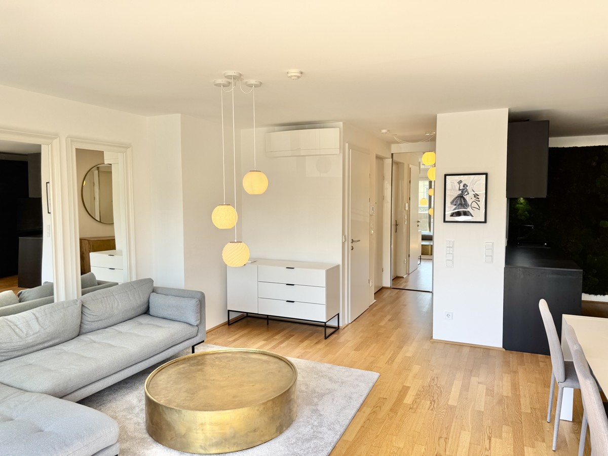 Mbliert! Das Herzstck - von der Sonne geksst! Groe 2 Zimmerwohnung nur JETZT! /  / 1130 Wien / Bild 8