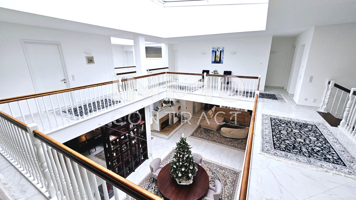 Zeitlose Architektur trifft Großzügigkeit - Designvilla mit Indoor-Pool und Einliegeroption / / 2511 Pfaffstätten / Bild 8