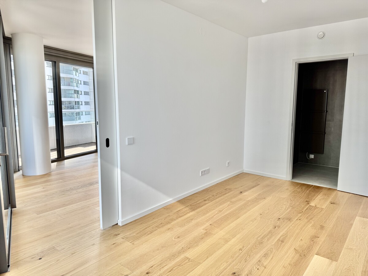 NEU: Hchste Wohnkultur - 2 Zimmer Highlight im Premium Tower inkl. Wellness und Swimming Pool /  / 1220 Wien / Bild 1