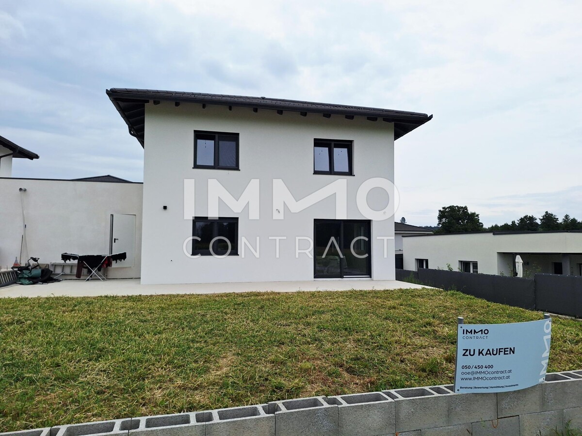 ERSTBEZUG AB HERBST - elegante Doppelhaushlfte mit Garten und Garage