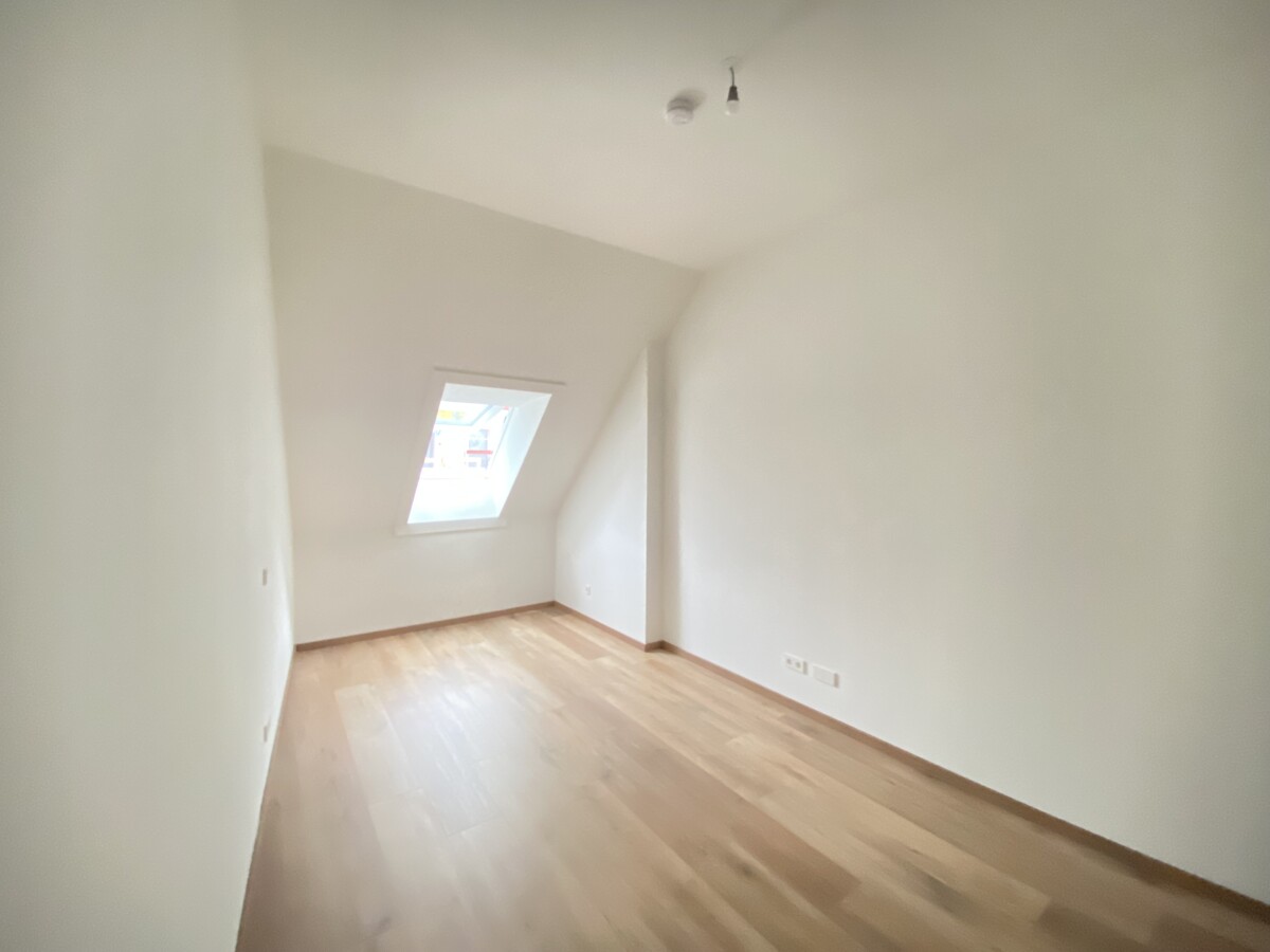 ERSTBEZUG - Sonnige 3 Zimmerwohnung mit Dachterrasse - 2 bedroom Apartment with terrace /  / 1110 Wien / Bild 5