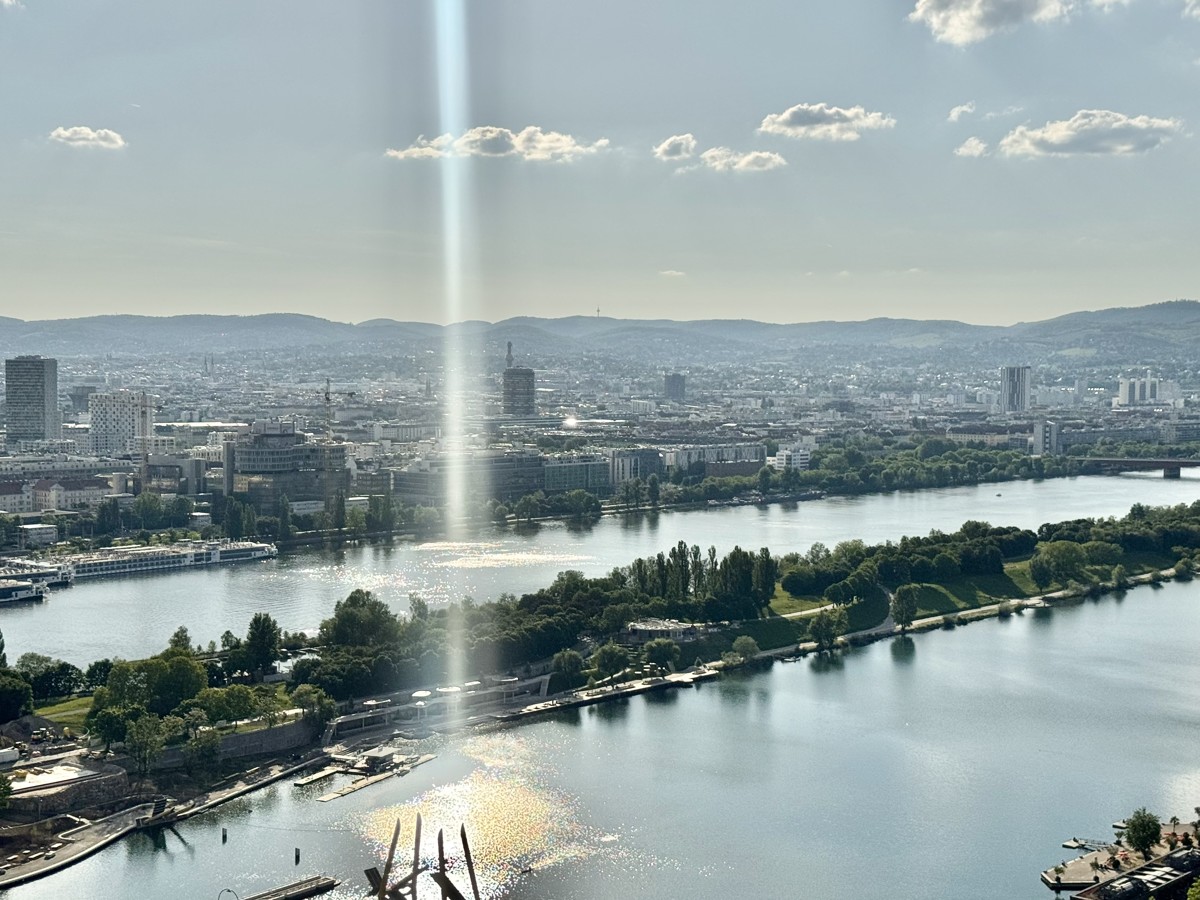 DANUBEFLATS. NEU - 30. Stock! Einmalig - Groe 2 Zimmer Wohnung. Wie im Urlaub - Elevate your Lifestyle /  / 1220 Wien / Bild 7
