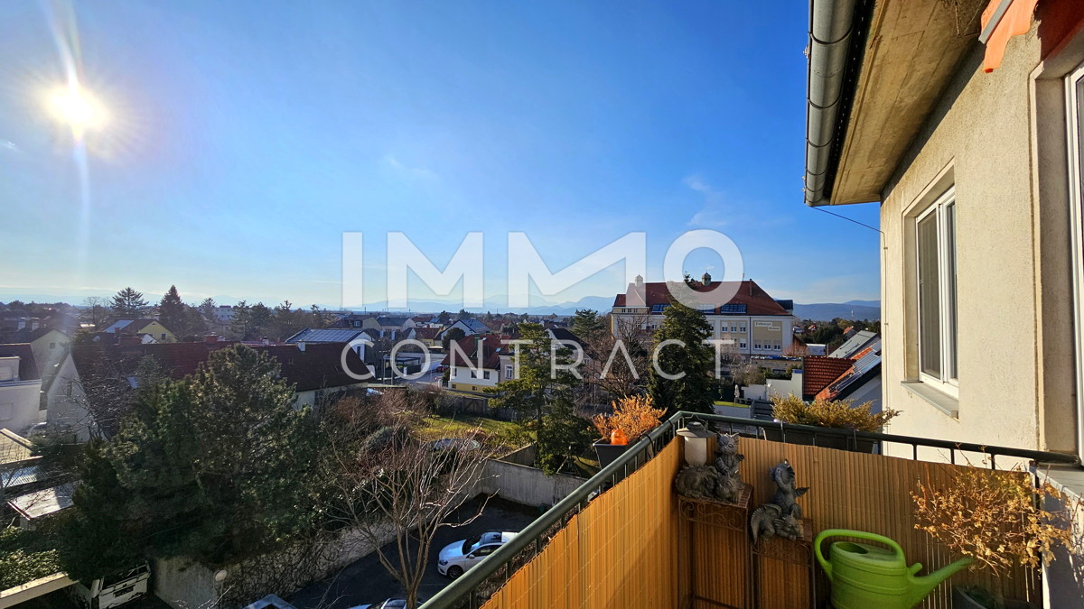 Lichtdurchflutete, groe 3-Zimmer-Wohnung mit Balkon und Garage in attraktiver Lage /  / 2700 Wiener Neustadt / Bild 1