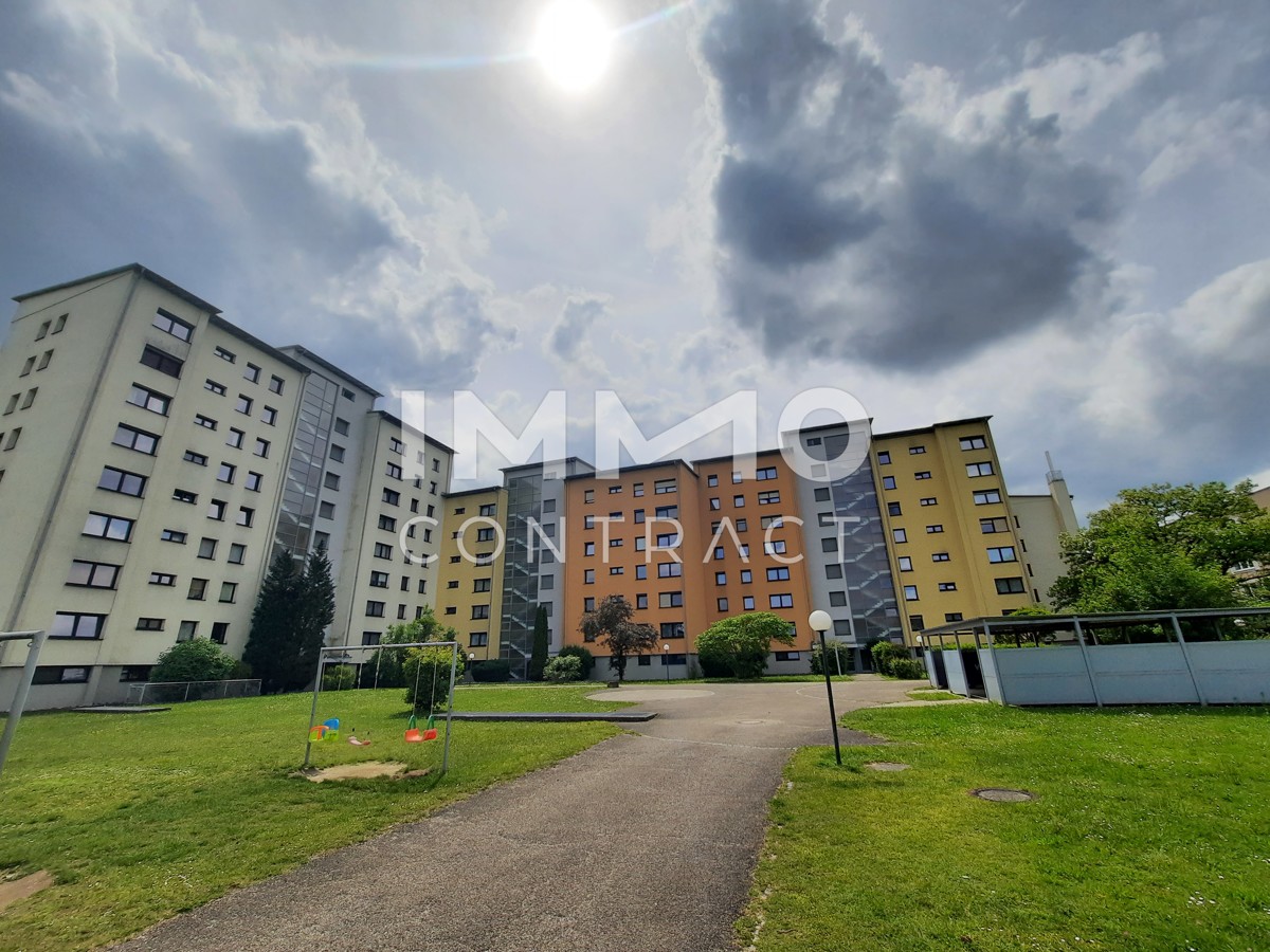 Jetzt schnell sein! 5-Zimmer-Wohnung samt Balkon und TG-Abstellplatz /  / 4600 Wels / Bild 1