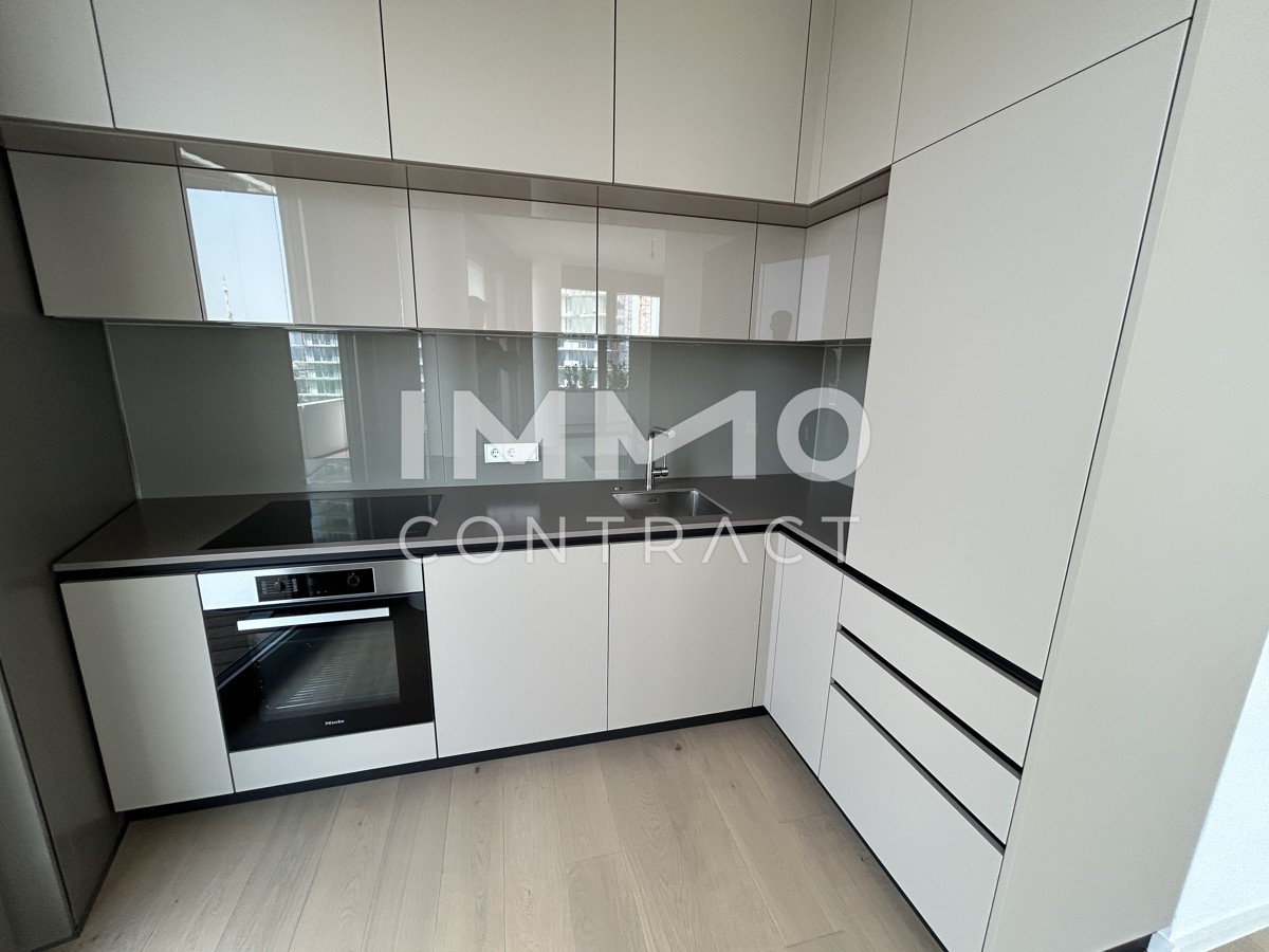 Leben im Hochhaus! Erstbezug 2-Zimmer Apartment inkl. Doorman, Gym, Sauna, Pool, Bar, uvm. /  / 1220 Wien / Bild 1