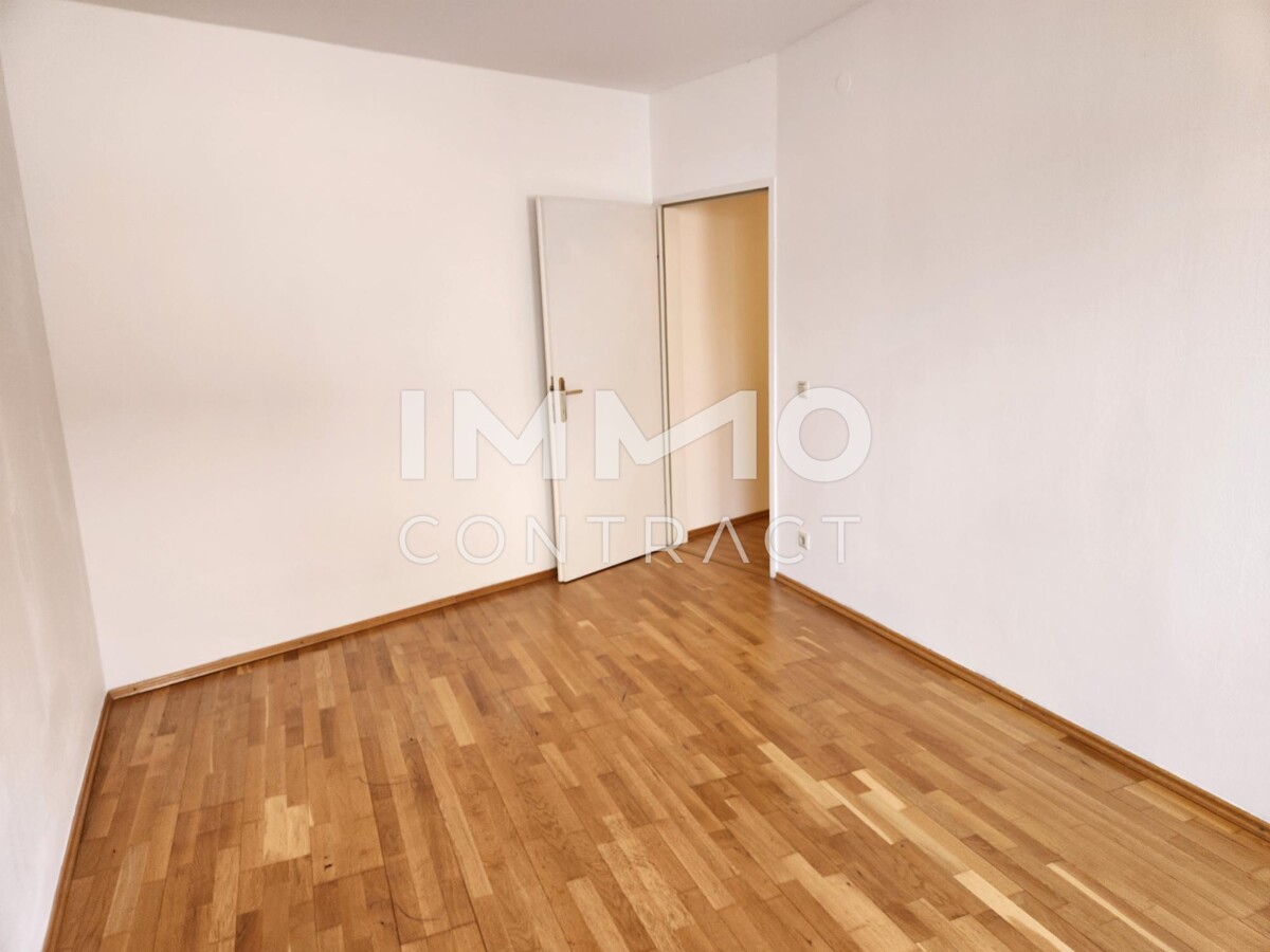 Dachgeschosswohnung direkt am Reckturm /  / 2700 Wiener Neustadt / Bild 4