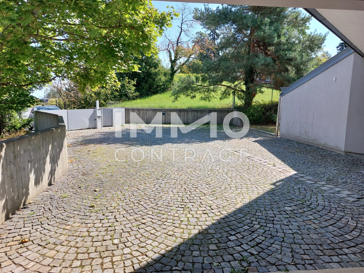LASSNITZHHE NAHE GRAZ:  EINZIGARTIGE LUXUSVILLA MIT ALLEN EXTRAS /  / 8301 Lassnitzhhe / Bild 2