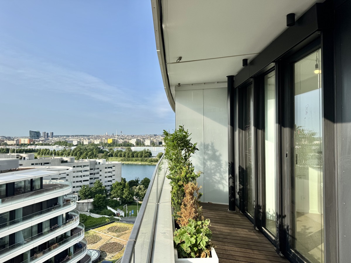 DANUBEFLATS. Schnppchen Hit - Einmalig - Groe 2 Zimmer Wohnung. Wie im Urlaub - Elevate your Lifestyle /  / 1220 Wien / Bild 2