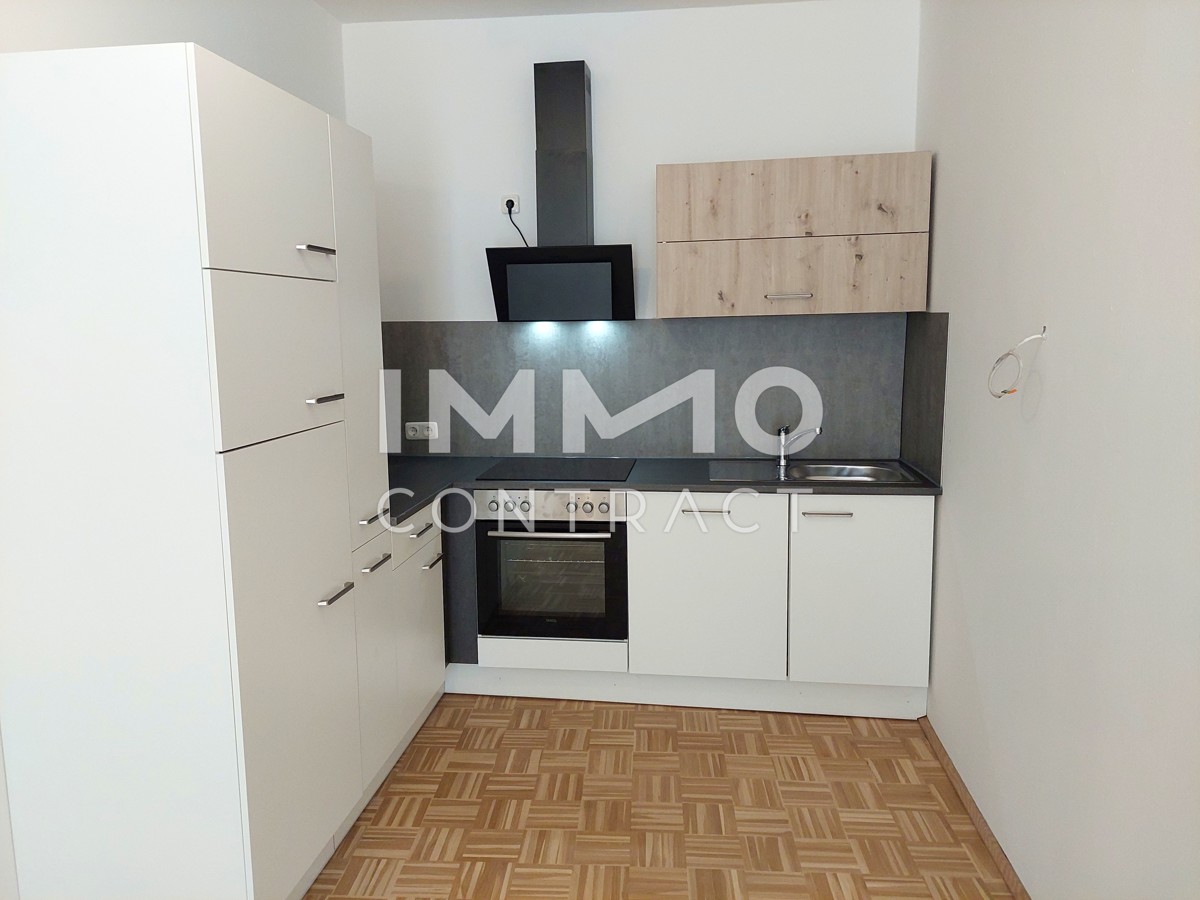 2 - Raum - Wohnung mit kleinem Wintergarten / Dachterrasse im Zentrum von Enns /  / 4470 Enns / Bild 1
