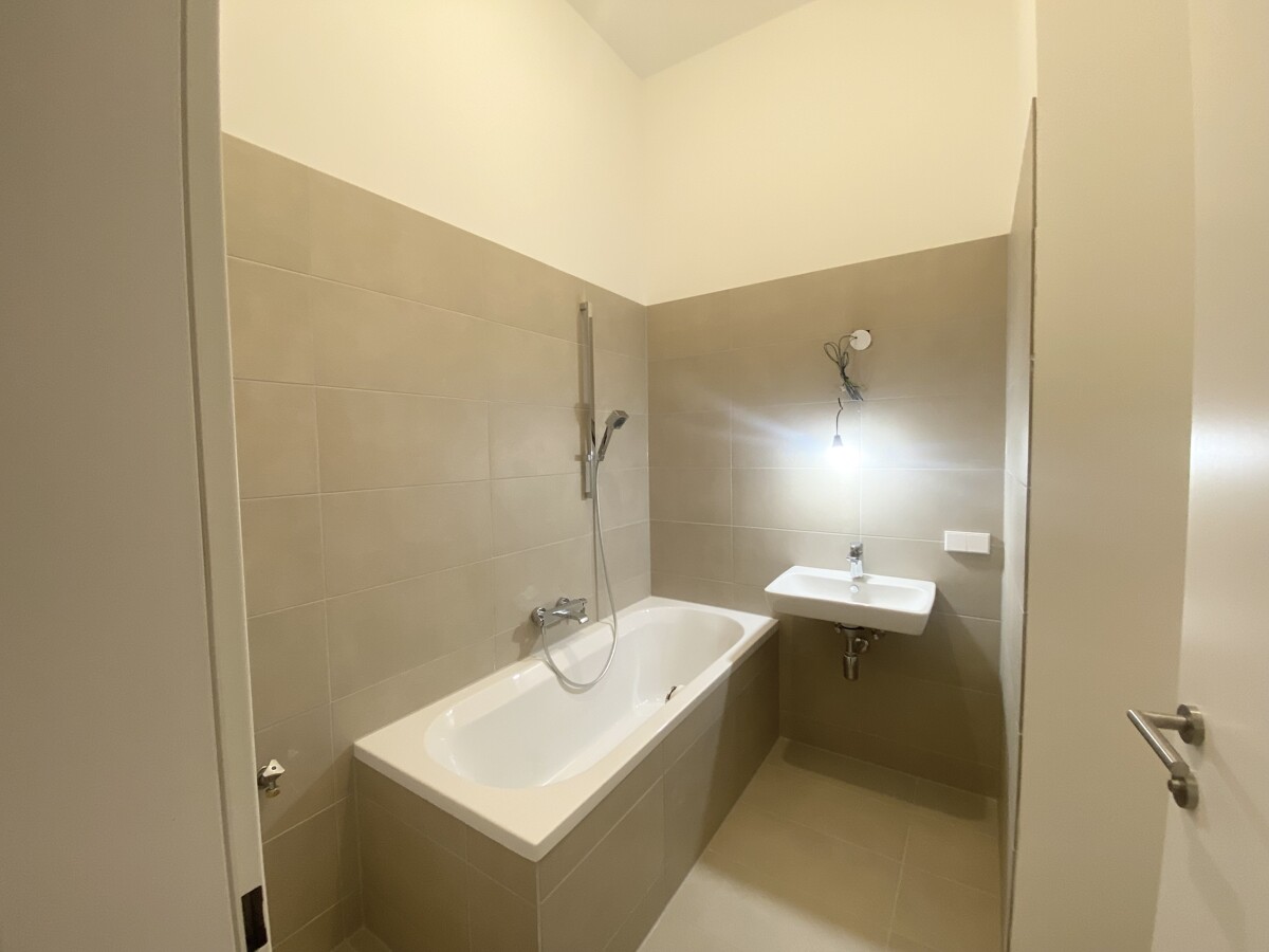 ANLEGERTRAUM KURZZEITVERMIETUNG WIDMUNG ! 3 Zimmerwohnung  - U3 - ERSTBEZUG n. Umbau /  / 1110 Wien / Bild 3