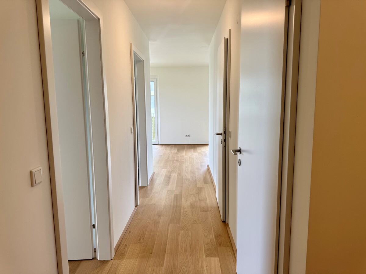 Top Erstbezug 3 Zimmer Wohnung fertig zum Einziehen: PROVISIONSFREI Gerasdorfer Strae /  / 1210 Wien / Bild 4