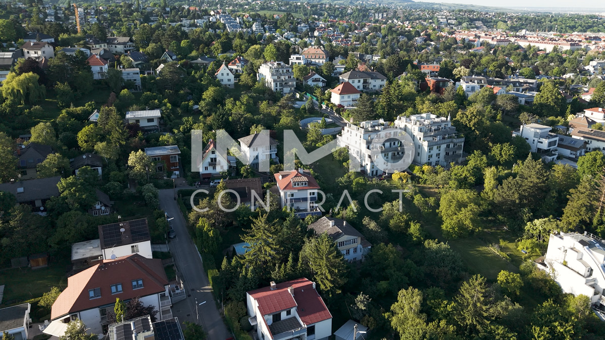 Tolles Familiendomizil mit viel Platz in grner Lage mit Swimming-Pool, Sauna, Garten. /  / 1160 Wien / Bild 1