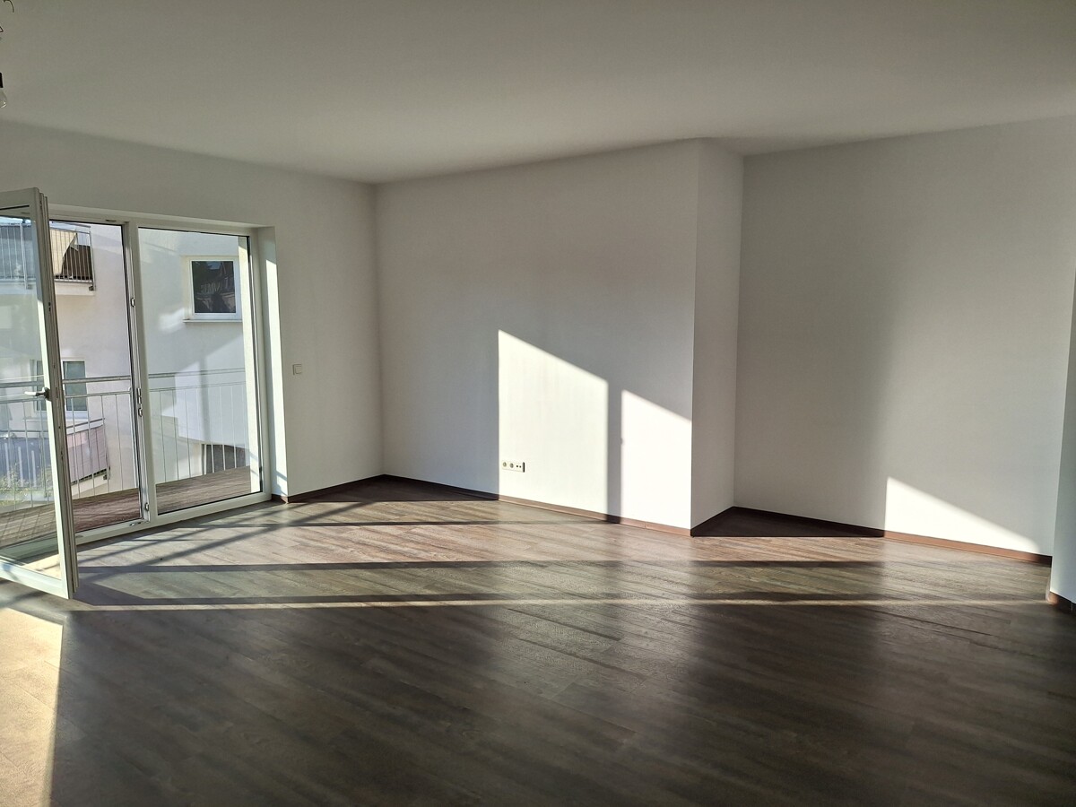 Moderne 3-Zi Wohnung in der Raimundstrae mit hofseitigem Balkon /  / 4020 Linz / Bild 3