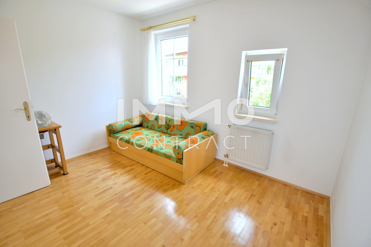 Gerumiges Haus mit groem Garten, Terrasse und groem Balkon, Garage  - Zentrale Ruhelage /  / 7423 Pinkafeld / Bild 8