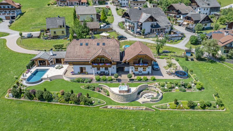 Einzigartige Landhausvilla mit Pool und unverbaubarem Seeblick / / 5340 Sankt Gilgen / Bild 3