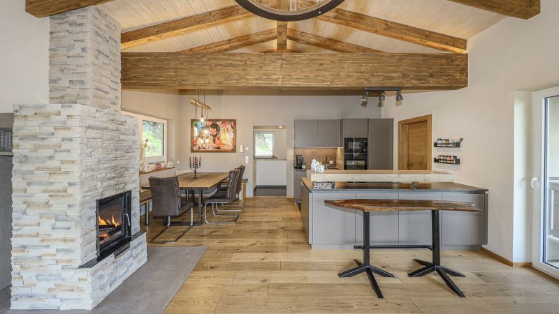 Hochwertiges Zweifamilienhaus in unverbaubarer Aussichtslage /  / 5731&nbsp;Hollersbach im Pinzgau / Bild 2