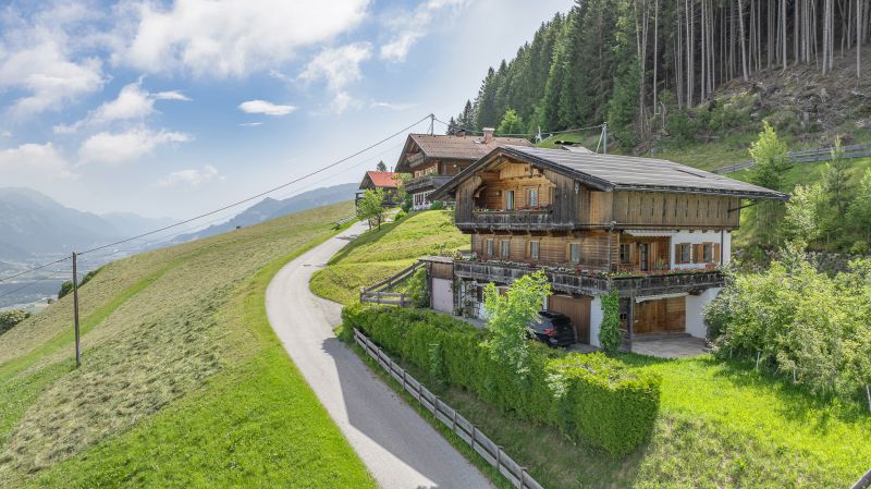 Charmantes Tirolerhaus in traumhafter Aussichtslage