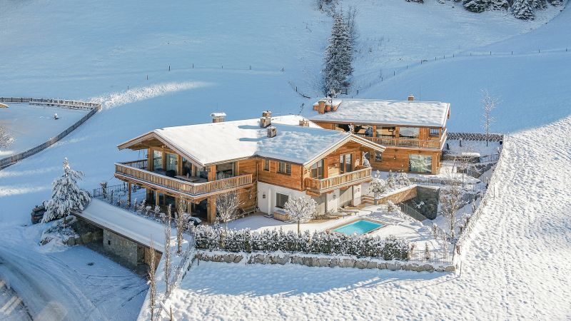 Luxus-Gartenwohnung mit Pool in absoluter Toplage