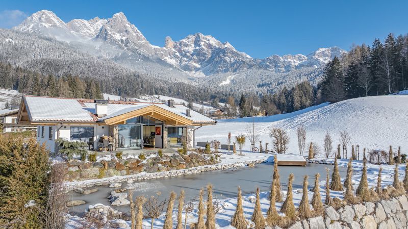 Exklusive Villa mit Schwimmteich in unverbaubarer Toplage /  / 5760 Saalfelden am Steinernen Meer / Bild 2