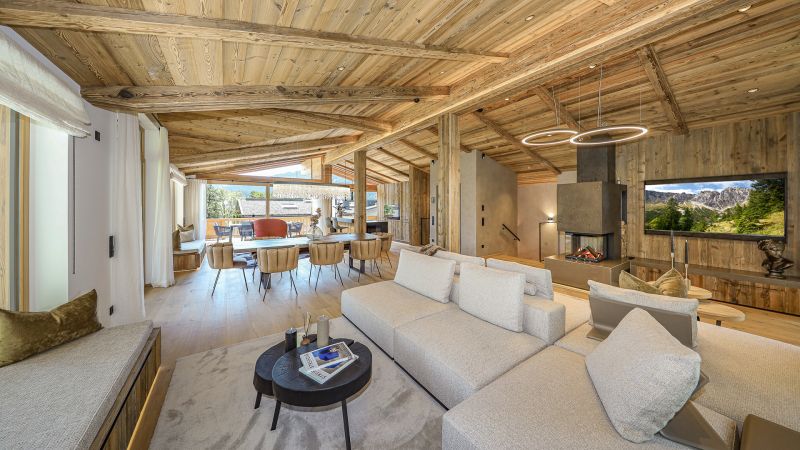 Luxuschalet mit Pool in Toplage am Fue des Wilden Kaiser /  / 6352 Ellmau / Bild 1