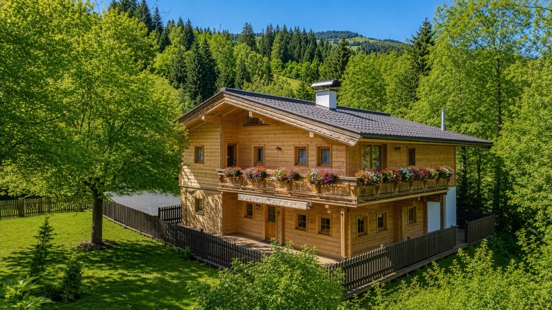 Tirolerhaus mit �ber 3.800 m� Grund in idyllischer Ruhelage /  / 6373&nbsp;Jochberg / Bild 0