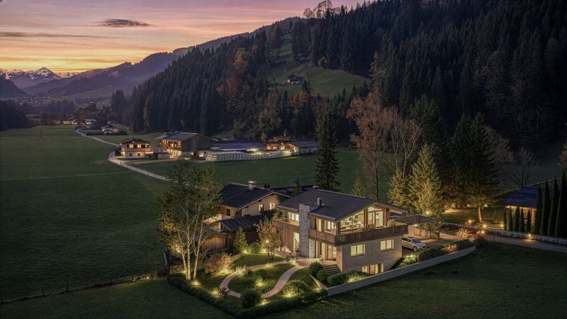 Neubauvilla in sonniger Ruhelage mit traumhaftem Ausblick /  / 6371&nbsp;Aurach bei Kitzb�hel / Bild 0