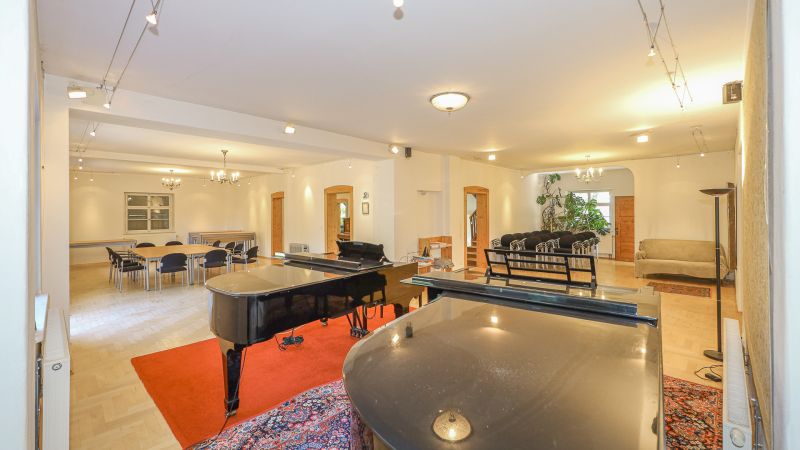 Historische Villa in idyllischer Lage /  / 6600 Unterpinswang / Bild 8