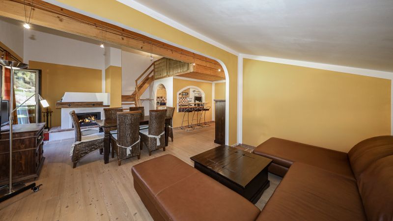 Dachgeschosswohnung mit schönem Ausblick / / 6373 Jochberg / Bild 4