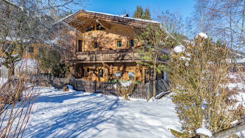 Tirolerhaus mit ber 3.800 m Grund in idyllischer Ruhelage /  / 6373 Jochberg / Bild 3