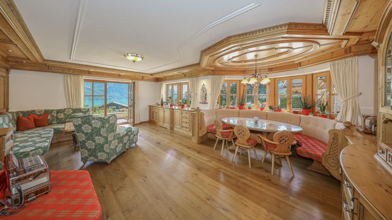 Einzigartige Landhausvilla mit Pool und unverbaubarem Seeblick / / 5340 Sankt Gilgen / Bild 5