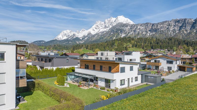 Modernes Mehrfamilienhaus in Toplage /  / 6380 St. Johann in Tirol / Bild 0