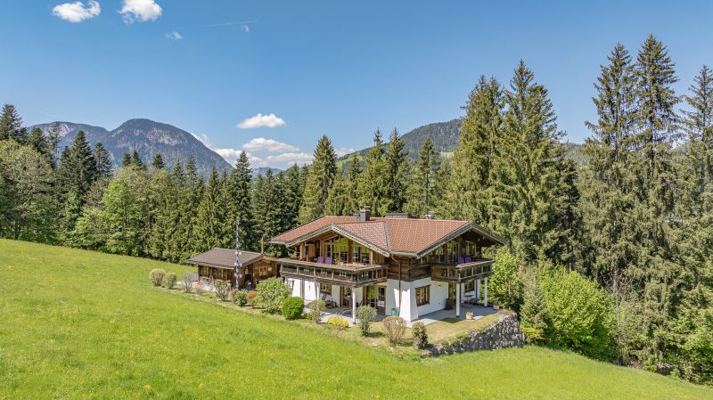 Luxusvilla mit Kaiserblick in sonniger Alleinlage /  / 6351 Scheffau am Wilden Kaiser / Bild 3