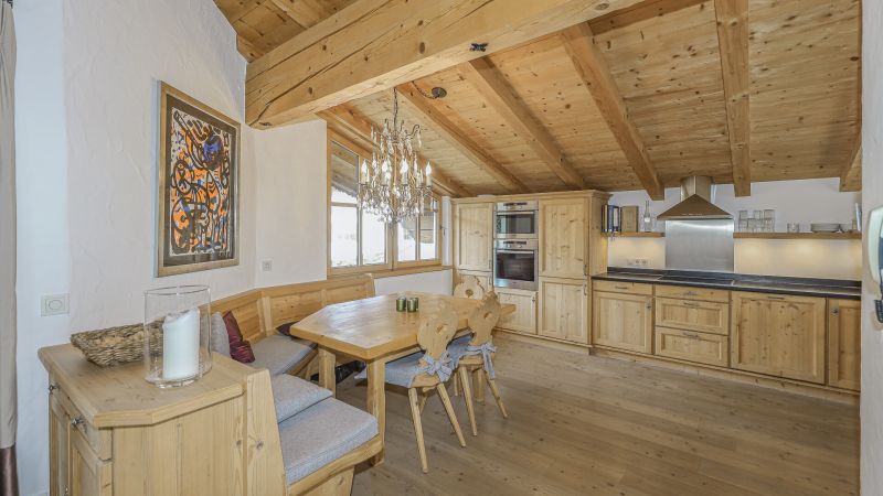 Exklusive Haushälfte in sonniger Top-Ruhelage / / 6373 Jochberg / Bild 9