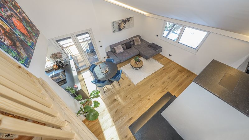 Komplett sanierte Dachgeschosswohnung in zentrumsnaher Lage /  / 6370 Kitzbhel / Bild 4