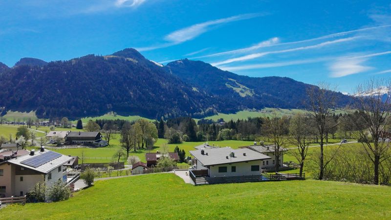 Baugrundstck in ruhiger, sonniger Aussichtslage /  / 6306 Sll / Bild 3