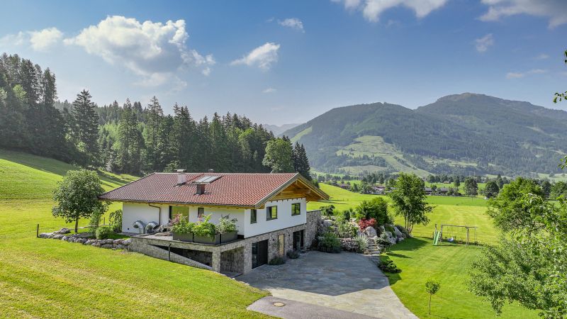 Exklusive Villa mit Schwimmteich in unverbaubarer Toplage /  / 5760 Saalfelden am Steinernen Meer / Bild 4