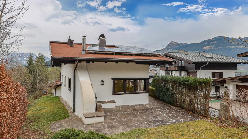 Einfamilienhaus am Fu�e des Hahnenkamm an der Skipiste /  / 6370&nbsp;Kitzb�hel / Bild 2