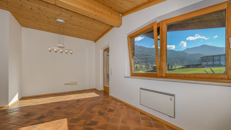 Dachgeschosswohnung mit traumhaftem Ausblick /  / 6373 Jochberg / Bild 2