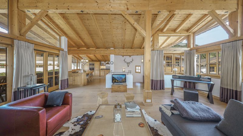 Exklusive Haushlfte in sonniger Top-Ruhelage /  / 6373 Jochberg / Bild 1
