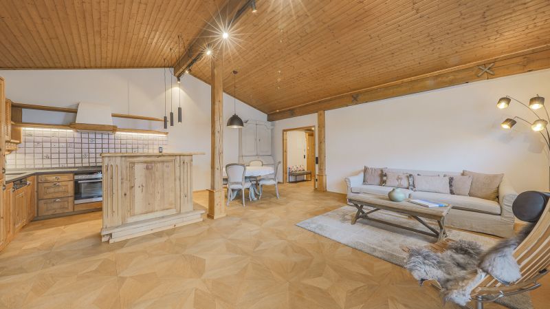 Dachgeschosswohnung mit Lift und Tiefgarage im Zentrum von Kitzbhel /  / 6370 Kitzbhel / Bild 2