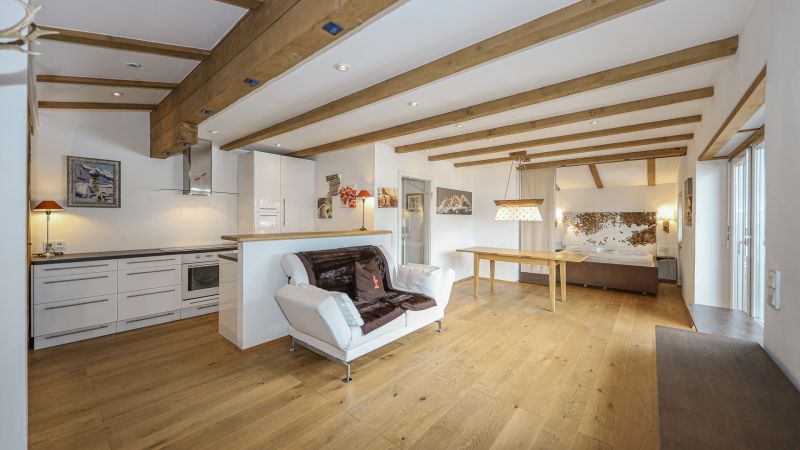 Dachgeschosswohnung im Zentrum mit Panorama-Ausblick / / 6370 Kitzbühel / Bild 3