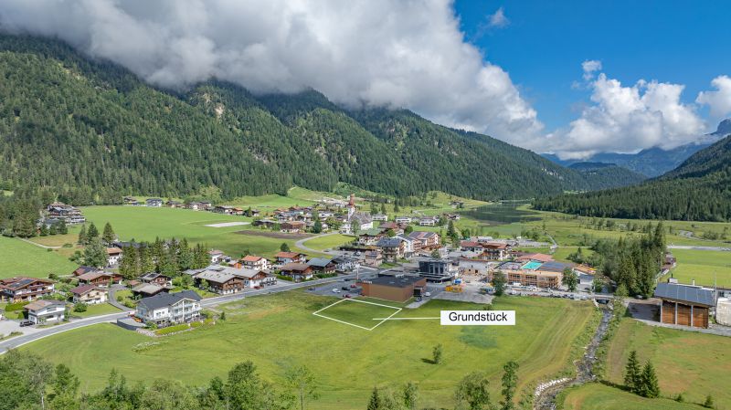 Baugenehmigtes Wohn- und Geschäftshaus mit 16 Einheiten / / 6393 St. Ulrich am Pillersee / Bild 1