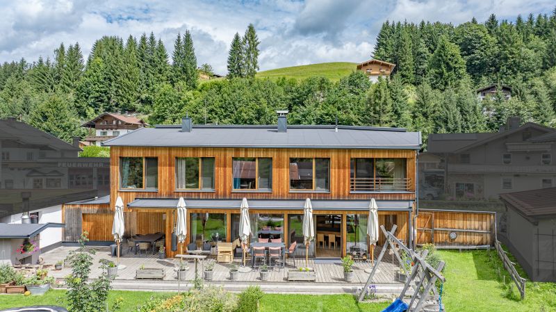 Modernes Haus & historisches Bauernhaus mit Freizeitwohnsitz
