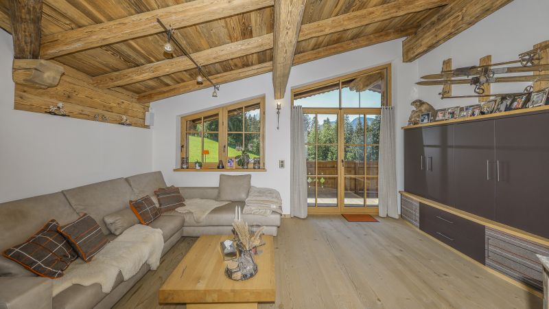 Luxusvilla mit Kaiserblick in sonniger Alleinlage /  / 6351&nbsp;Scheffau am Wilden Kaiser / Bild 2