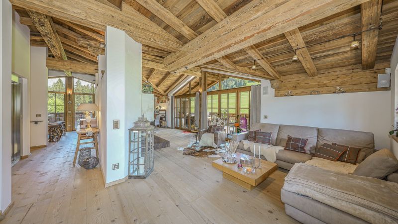 Luxusvilla mit Kaiserblick in sonniger Alleinlage /  / 6351&nbsp;Scheffau am Wilden Kaiser / Bild 3