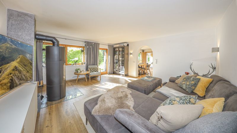 Grozgiges Mehrfamilienhaus mit 3 Wohnungen /  / 6361 Hopfgarten / Bild 2