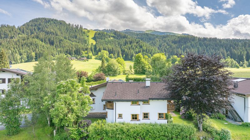 Grozgiges Landhaus mit Horn- und Kaiserblick /  / 6370 Kitzbhel / Bild 2