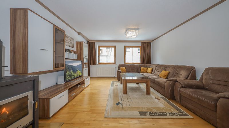 Grozgige Gartenwohnung in zentraler Ruhelage /  / 6365 Kirchberg in Tirol / Bild 2