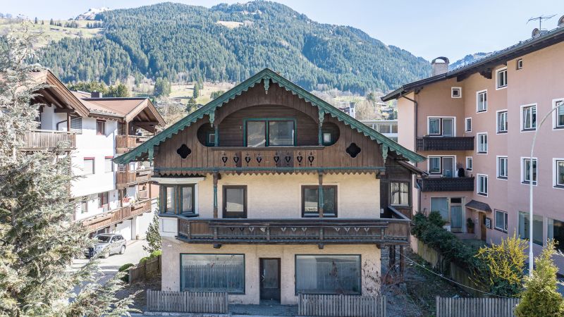 Stadthaus mit Baugenehmigung fr 4 Wohnungen /  / 6370 Kitzbhel / Bild 1